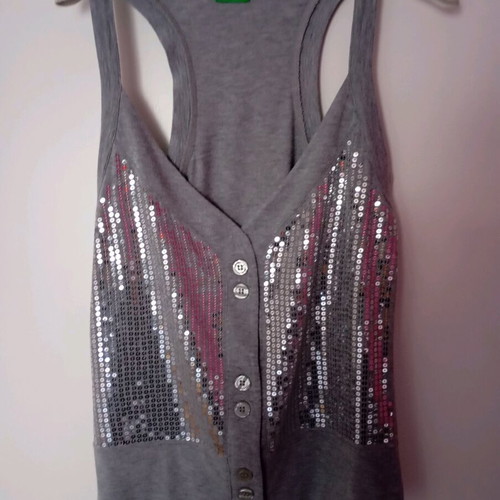 Benetton sleeveless top with silver sequins like new M-L