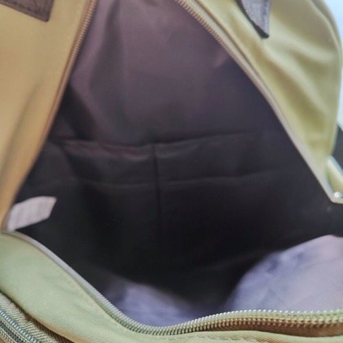 Admiral 27lt Hiking Backpack like new with laptop compartment