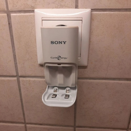 Sony AA Battery Charger used
