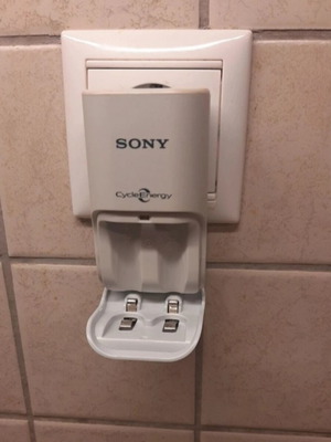 Sony AA Battery Charger used