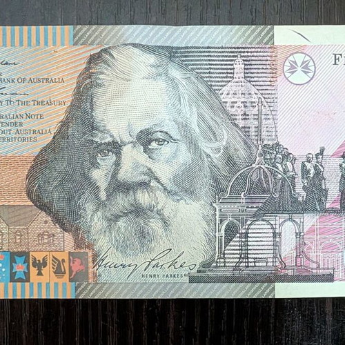 Commemorative Australia 5 Dollar Banknote 2001 like new collectible