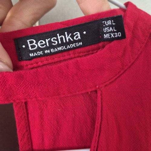 Bershka red blouse with neckline cut used, size L