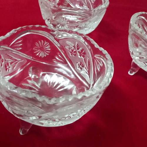Crystal fondue bowls new, set of 3 with legs