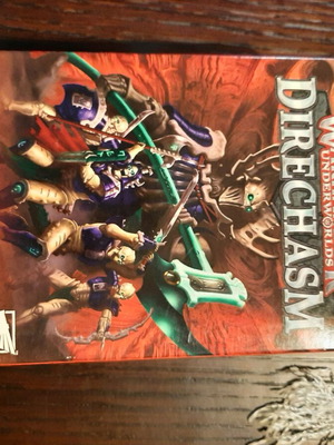 Kainan's Reapers like new with cards and miniatures in frames