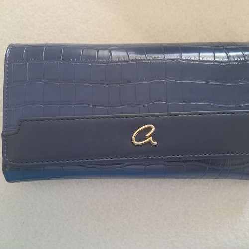 Axel wallet, blue