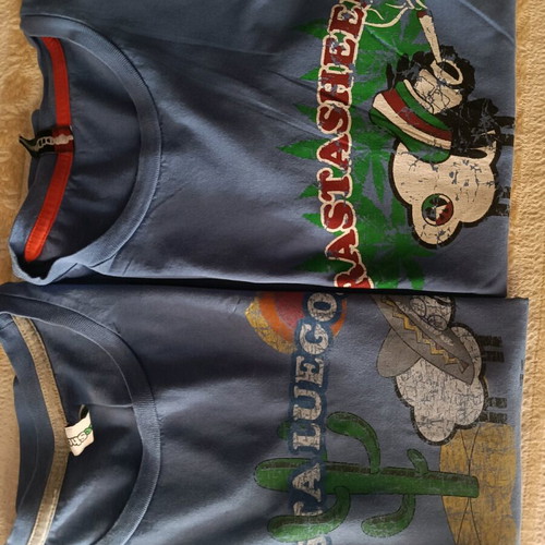 T shirts used, pack of two, blue, sizes Small and Medium