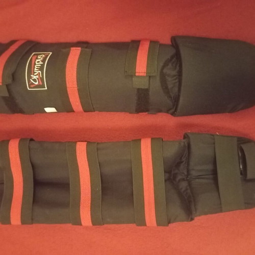 Olympus XL shin guards slightly used with stirrups