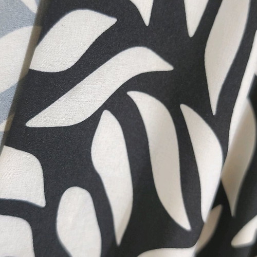 Wrap dress black and white with pockets like new, S/M/L