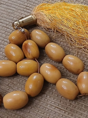 Komboloi German Bakelite Mastic used, 15 large beads