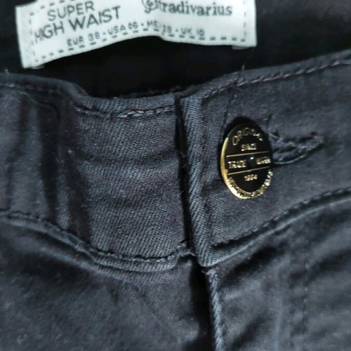 Black skinny high-waisted jeans Stradivarius size 38 like new