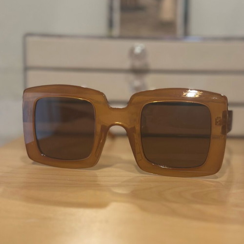 Chpo sunglasses brown like new, all time classic