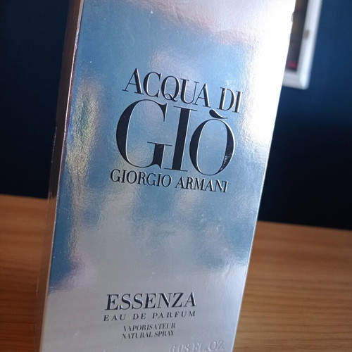 Acqua di Giò Essenza Eau de Toilette 200 ml like new