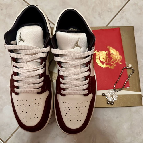 Air Jordan 1 Low SE CNY sneakers new, size 44, white