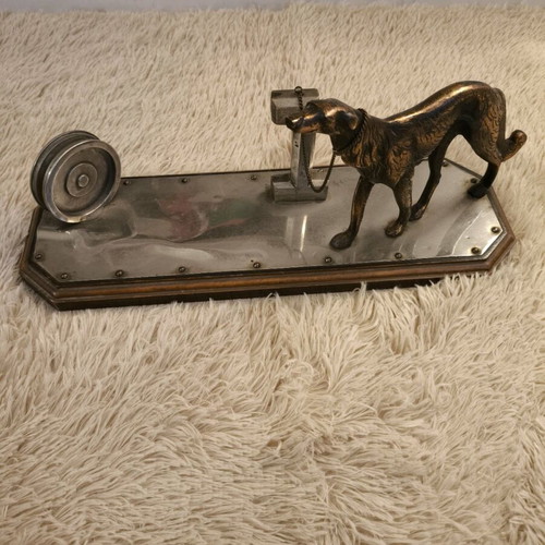 Collectible Vintage Bronze Desk Ornament with Dog like new