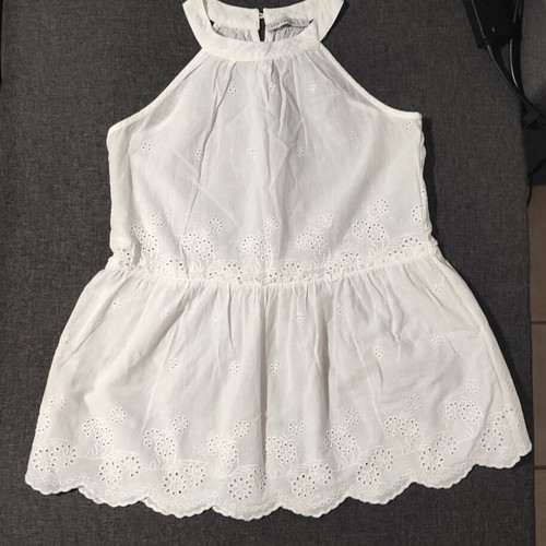 White top size S like new
