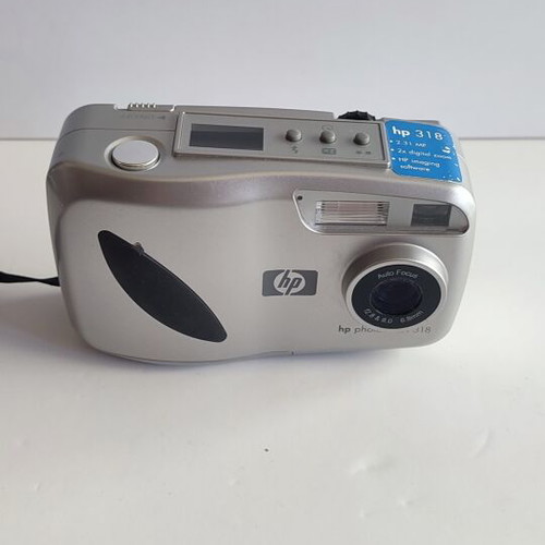 HP Photosmart 318 Vintage Digital Camera used, 2.3MP Retro Y2K