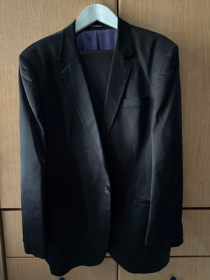 Berto Lucci suit used, black, size 52 with case