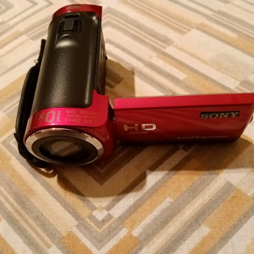Sony Handycam digital video camera HDR-CX 100/R like new