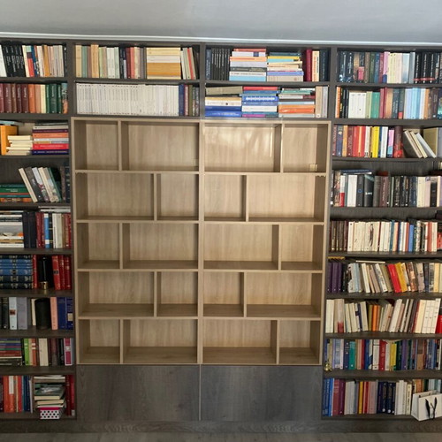 Melamine bookcase like new