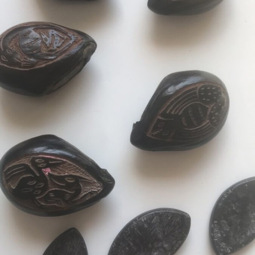 African art hand-carved nuts like new from Cameroon