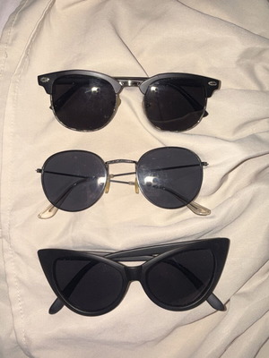 Sunglasses like new, black, pack all together
