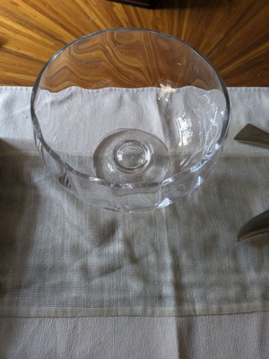Crystal fruit bowl