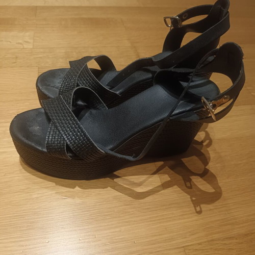Platform sandals black used, size 39, comfortable and lightweight