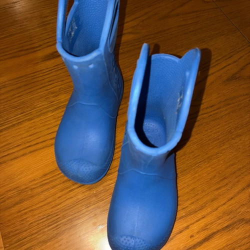 Crocs c11 blue rain boots size 28-29 like new