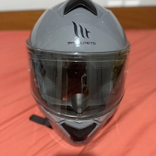 MT motorcycle helmet like new