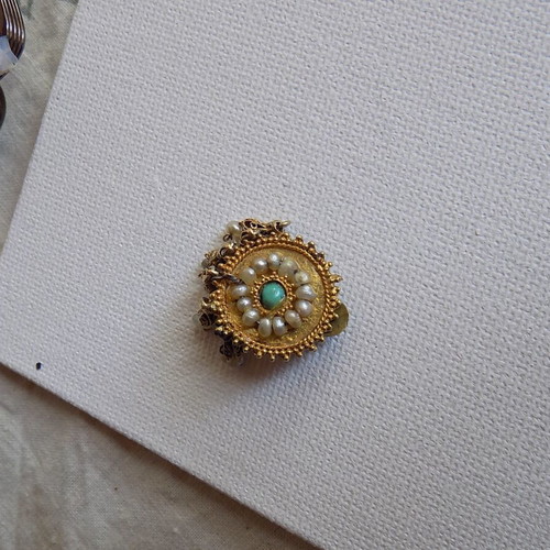 Gold earrings used, 120+ years old, family heirloom, 7gr