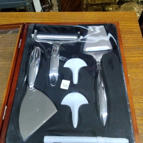 DALLA PIAZA SWITZHERLAND knife set in wooden handmade case like new