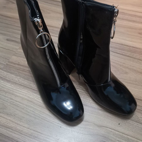 Patent leather women's boots new, black, size 39