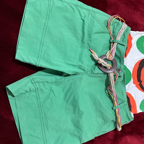 Women's set of 2 pieces used with Hype shorts and Jennyfer top