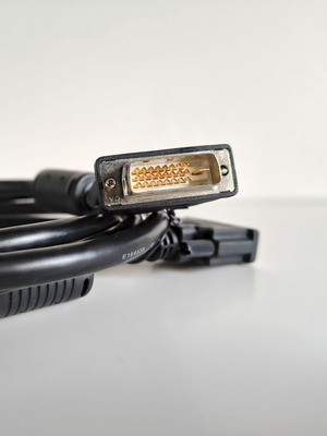 DVI-D Dual Link καλώδιο 2m σαν καινούργιο με επιχρυσωμένες υποδοχές