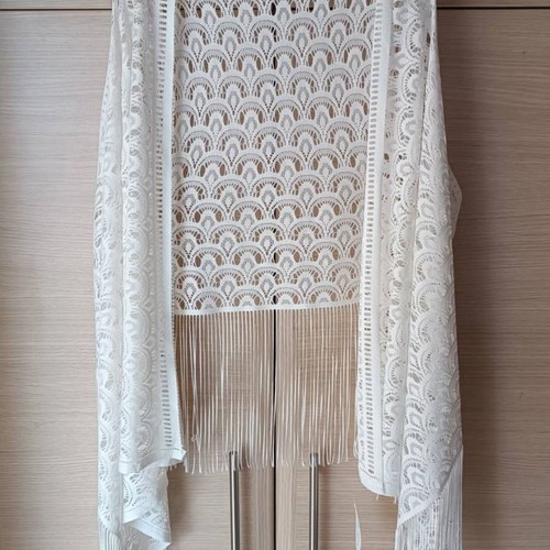 White sleeveless vest with fringes new, size M
