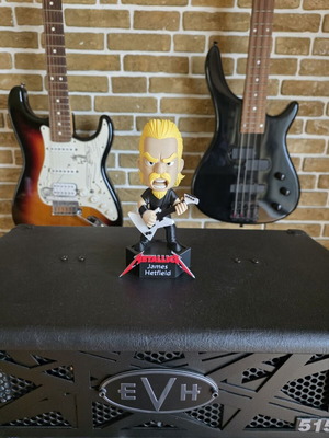 Φιγούρα James Hetfield Metallica καινούργια, 18 εκ.