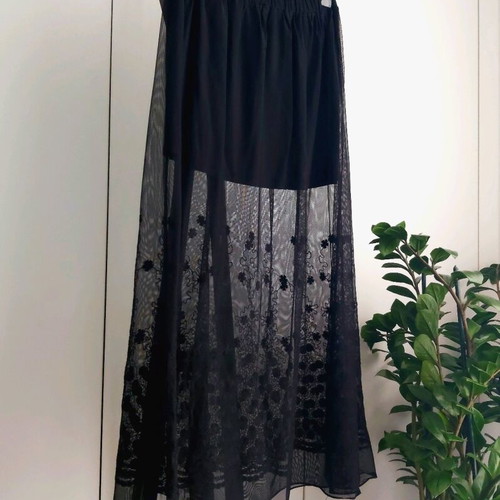 Sisley maxi skirt with tulle and embroidery like new, size small/medium, black
