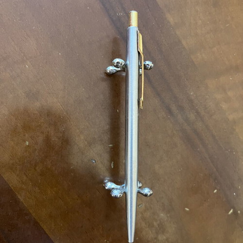Parker Classic steel pen like new, needs refill