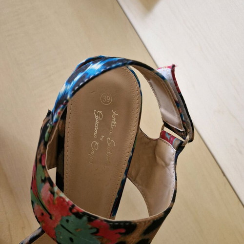 Shoes platform sandals new, size 39, multicolor