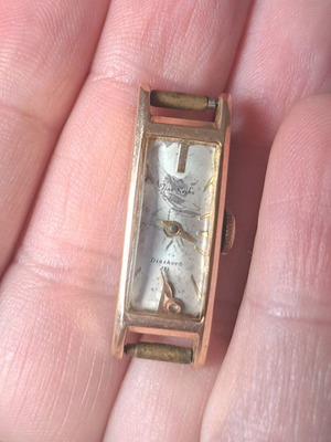 Фино Seiko златен часовник за жени от 1960 година