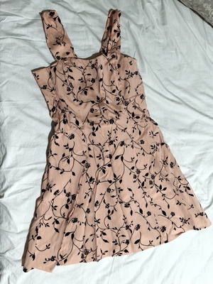 Vintage style dress like new, one size fits 2XL, black and beige
