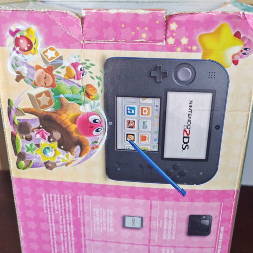 Nintendo 2DS Kirby Limited Edition used, European version with charger and stylus