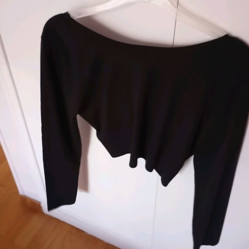 Crop top black like new, size M-L