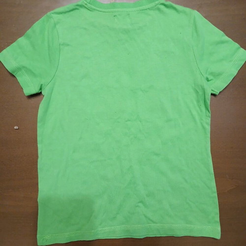 T shirt for boys 6 years new with tag red and green