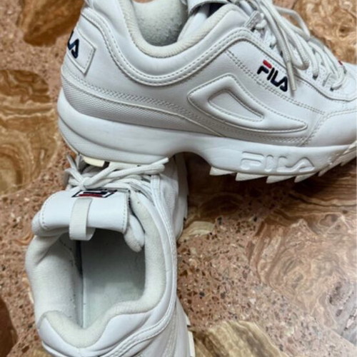Fila casual shoes size 42 in excellent condition slightly used