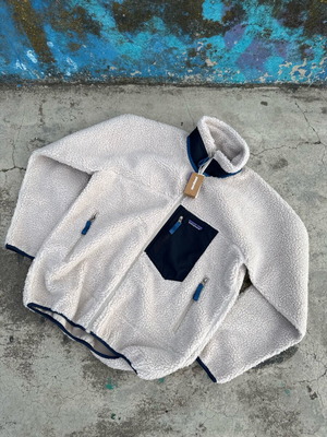Patagonia fleece new, size M, white