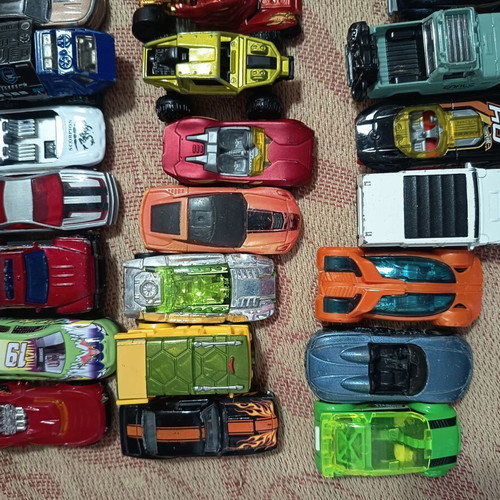 Toy cars used, pack of 30+ pieces