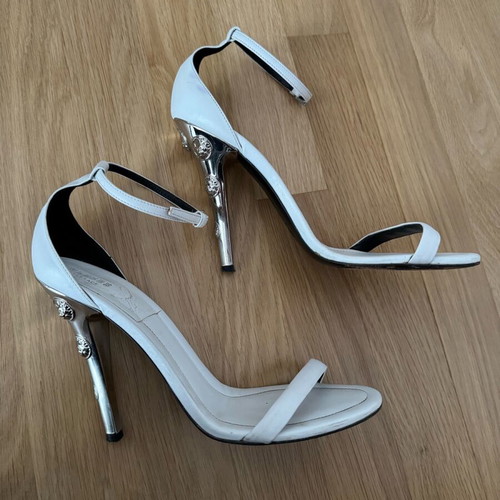 Versus by Versace high heels used No 40 with Lion Head heel