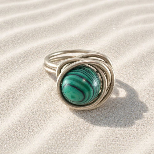 Handmade ring of alpaca and malachite new, green and silver