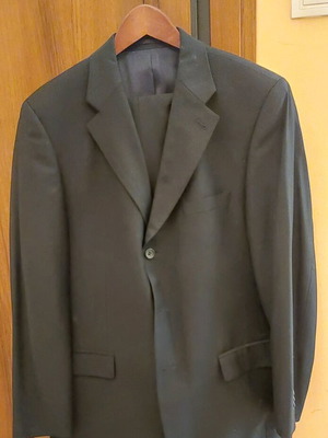 Men's suit like new, size 52